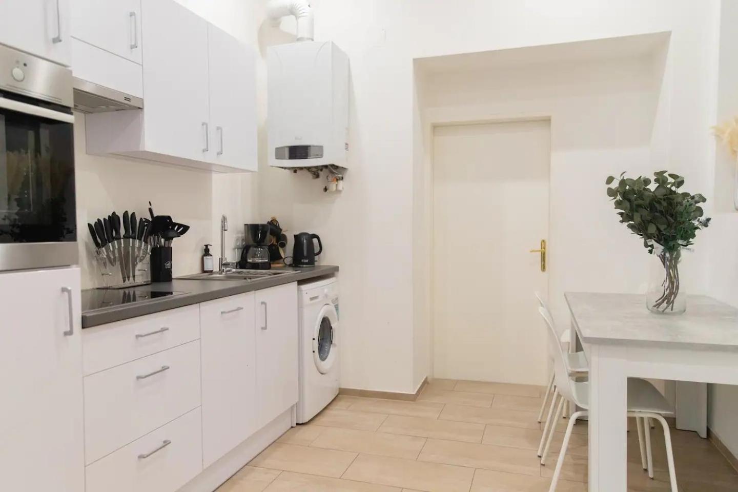 Long Term Stay, 2 Min To U1 Keplerplatz *